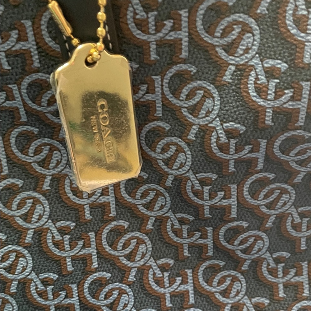 Coach Tote Wallet Bundle - Picture 2 of 11